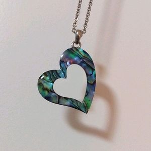 Glacier Pearl Heart Necklace *barely used
